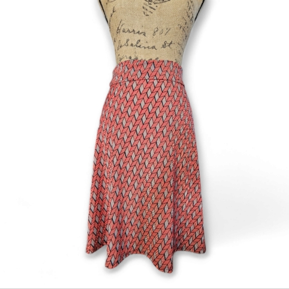 NWT Lularoe Multicolored Azure High- Low Knee  Lenght Skirt, Size XS - Picture 4 of 7